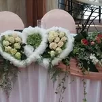 Мы рады предложить Вам качественное оформление торжеств живыми цветами