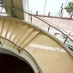 Мраморная лестница, мраморные ступени в наличии