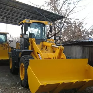 Оригинальные китайские погрузчики XCMG LW300F в Алматы.