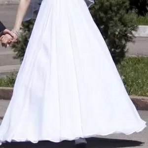 Сдам вечернее и свадебное платья напрокат