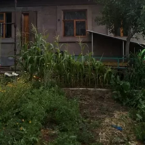 Продам дом-дачу в элитном районе г. Алматы