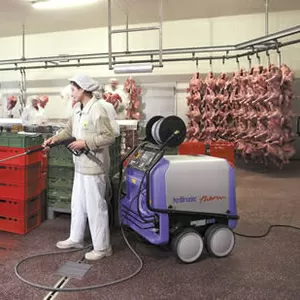 Профессиональные моечные аппараты для Автомоек,  Стройплощадок,  Произво