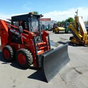 Минипогрузчик WECAN GM 800 г/п 800 кг,  61 л.с,  4WD 
