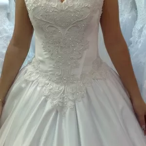 Свадебное платье Классика недорого!