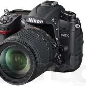 Цифровой фотоаппарат Nikon D7000 Kit