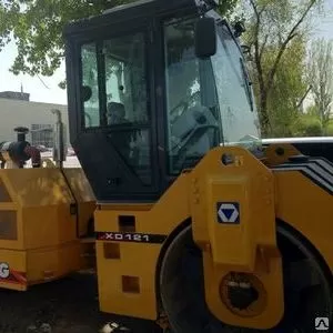 Двухвальцовый Тандемный каток XCMG XD121