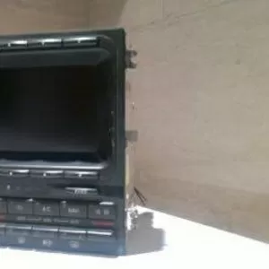 Штатное головное устройство на Mercedes w140. TV,  radio,  навигация