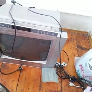 Продам очень дешево старый телевизор и другие вещи