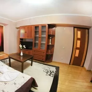 1-комнатная квартира посуточно,  Жамбыла — Сейфуллина (53-03)