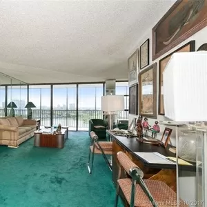 Продается прекрасная 2-х комнатная квартира в Майами в Авентуре