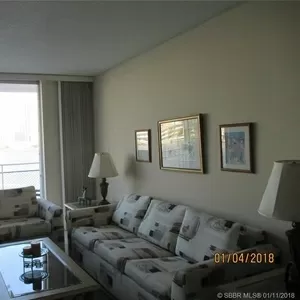 Продается прекрасная квартира в Майами (Халландейл)