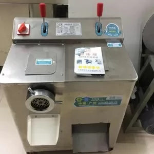 Мясорубка промышленная с измельчителем мощность: 1, 1 кВ;              н