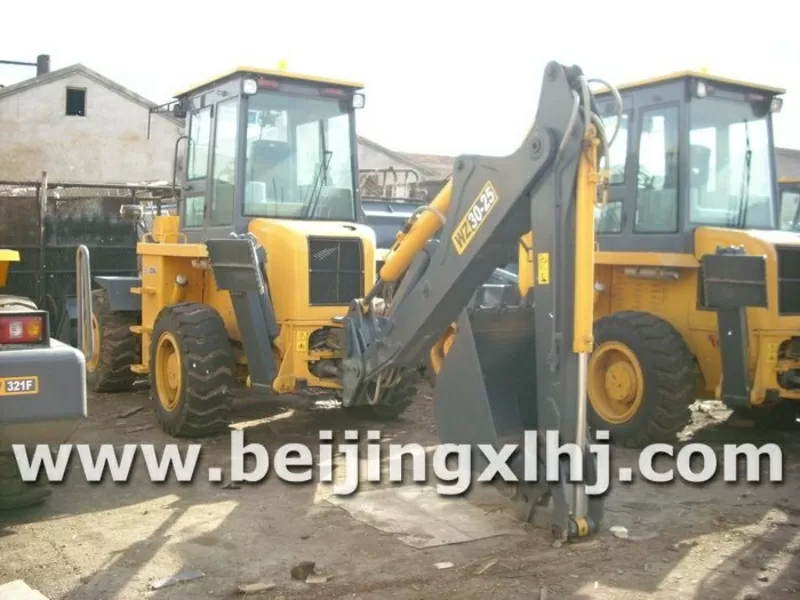 Экскаватор-погрузчик XCMG WZ30-25