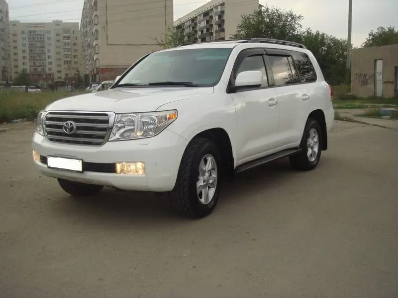 Прокат авто на свадьбу  Land Cruiser 200.