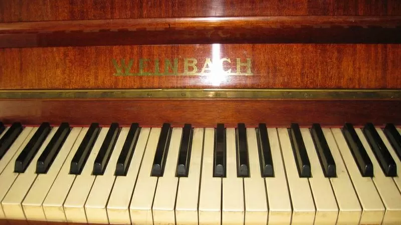 Продам пианино WEINBACH GOLD MEDALS 4
