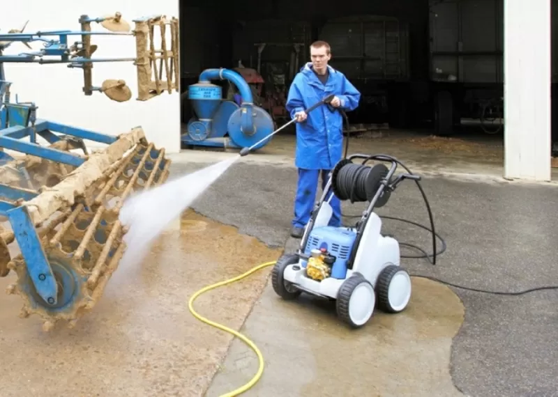 Профессиональные моечные аппараты для Автомоек,  Стройплощадок,  Произво 3