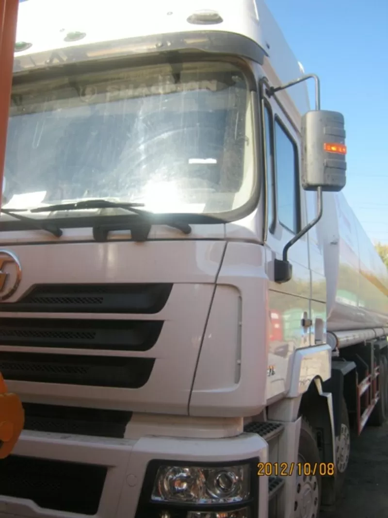 БЕНЗОВОЗ SHAANXI SX5314GYYNT456 v-40м3, 4 секции, 8х4, 375л.с 2