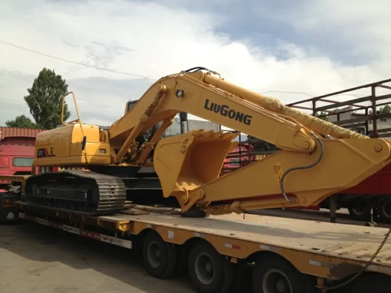 Гусеничный экскаватор LIUGONG CLG925D ковш 1, 2м3 2