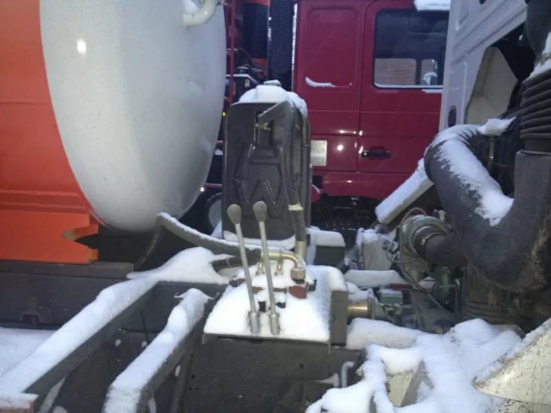 Ассенизаторская машина HOWO DLQ5150GXW3 -8кубов  ( аналог КАМАЗ КО 505 4