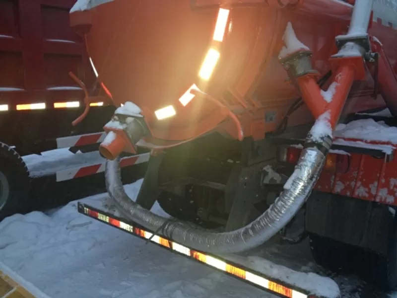 Ассенизаторская машина HOWO DLQ5150GXW3 -8кубов  ( аналог КАМАЗ КО 505 5