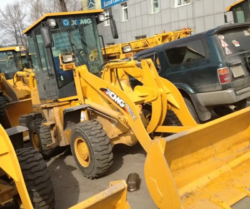 Погрузчик XCMG LW158, Г/п 1500 кг Объем ковша-0.7м3 2
