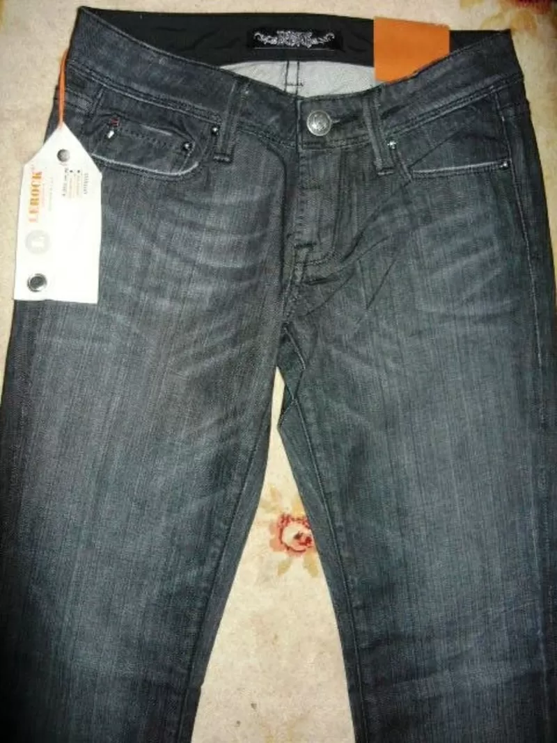 Продам новые женские и мужские джинсы. Все по 3 000 тенге. 4