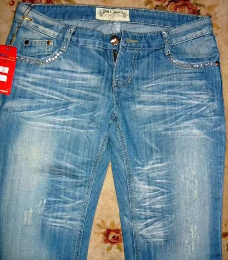 Продам новые женские и мужские джинсы. Все по 3 000 тенге. 7