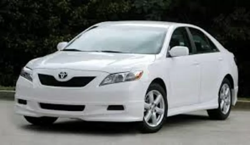 Продам заднее (заднее лобовое) стекло Toyota Camry 40