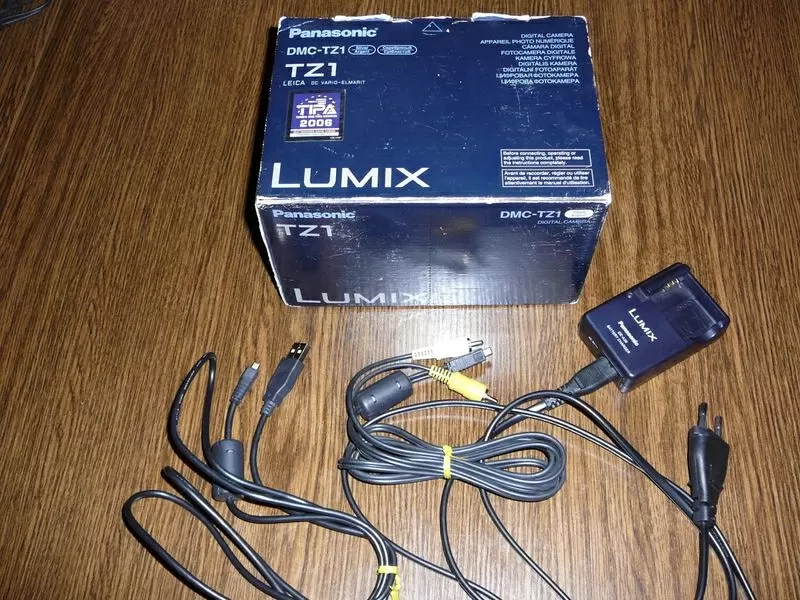 Цифровой фотоаппарат Panasonic Lumix DMC-TZ1 2