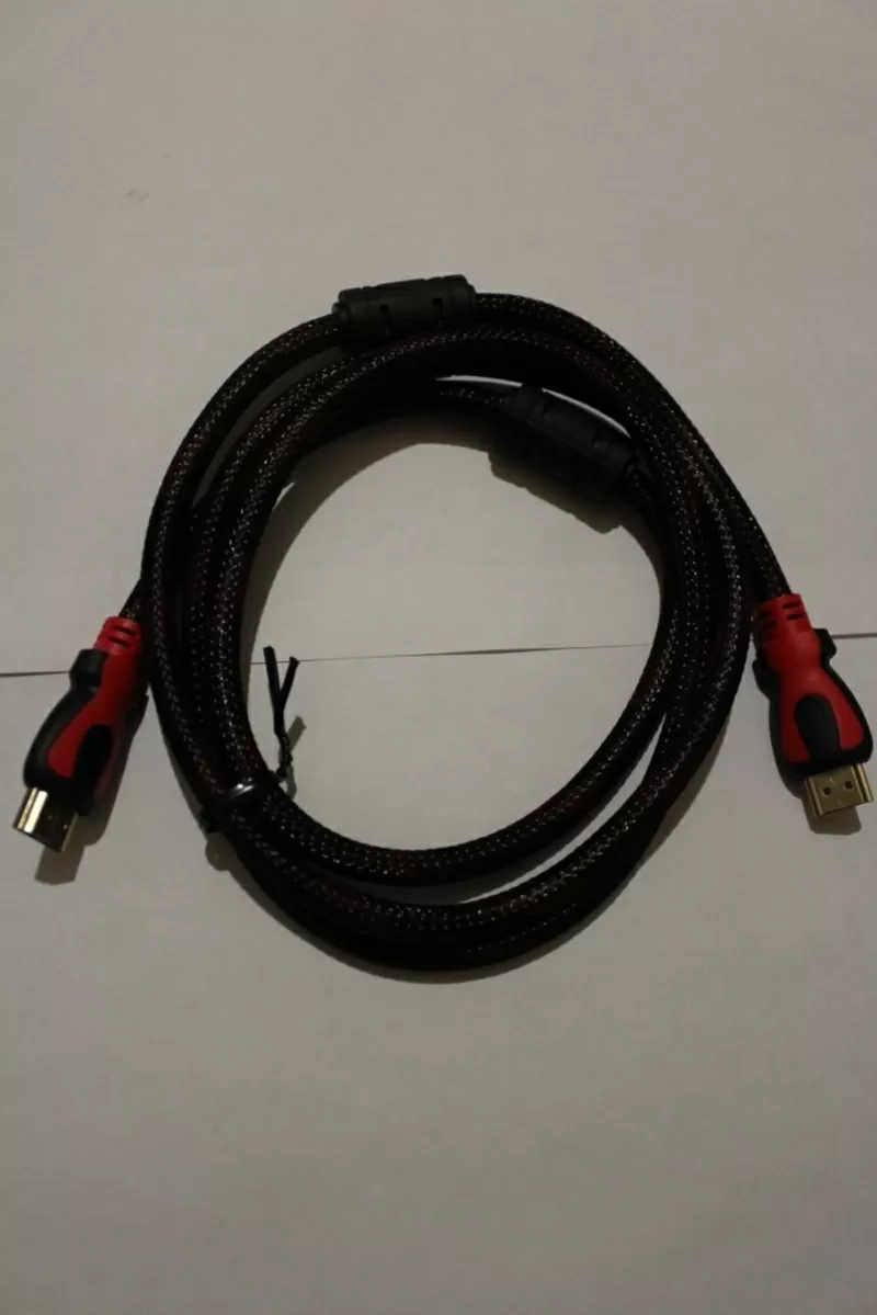 Патчкодры,  VGA,  HDMI,  USB кабеля UTP кабеля 4