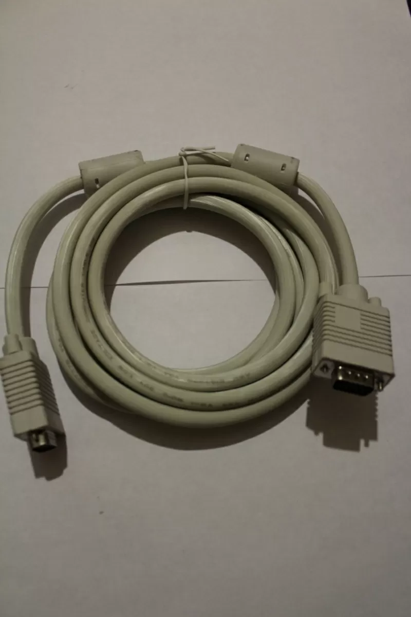 Патчкодры,  VGA,  HDMI,  USB кабеля UTP кабеля 7