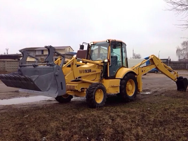 Komatsu WB93R2 Utility 2001 г в экскаватор-погрузчик