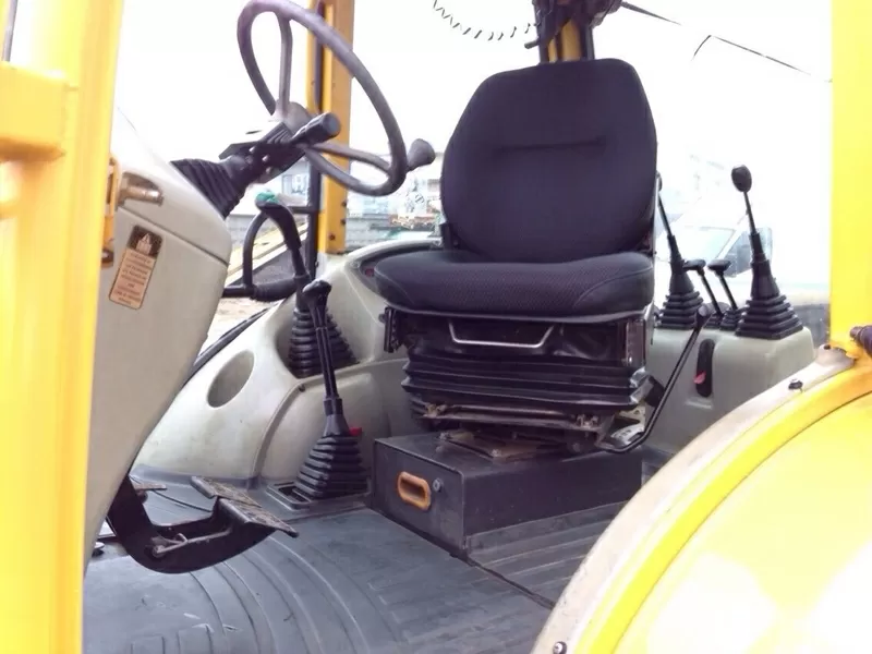 Komatsu WB93R2 Utility 2001 г в экскаватор-погрузчик 8