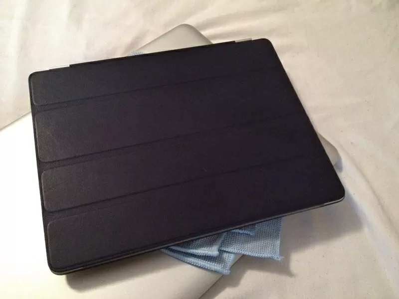 Продаю Smart cover для Ipad. 3