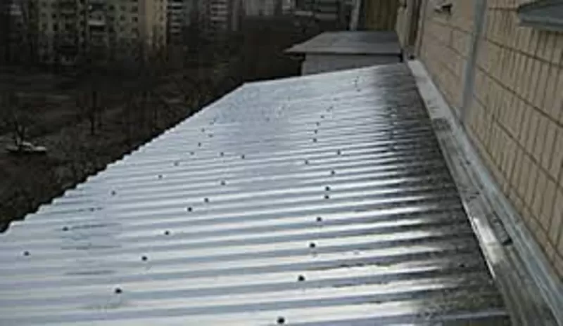 Устройство кровли балконного козырька в Алматы 8707-540-92-48