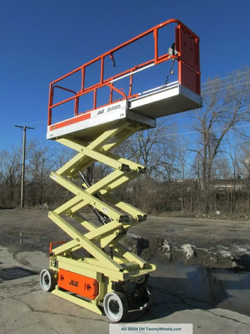 Ножничные подъемники Б/У и новые  Manitou,  JLG,  Genie