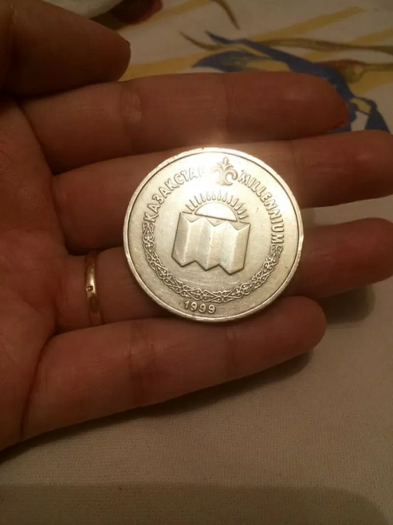 Продам монету 50 тенге MILLENNIUM 1999 года 2