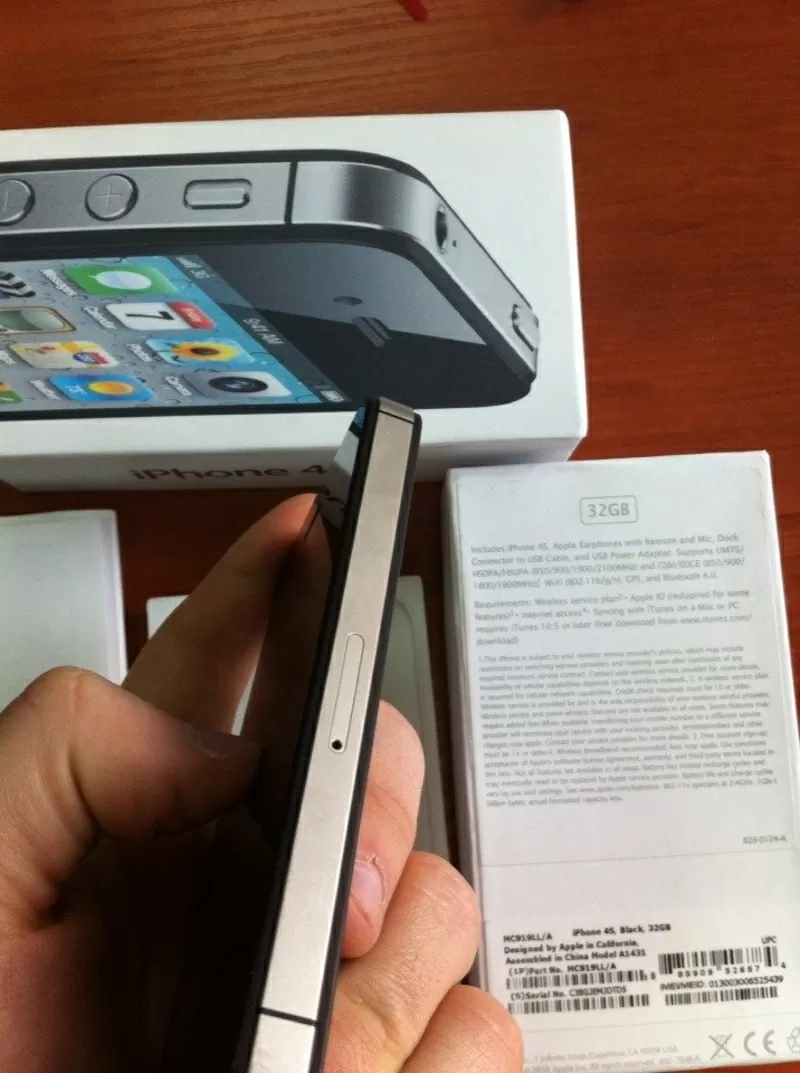 Новые оригинальные телефоны Apple iPhone 4S 32Gb официально под заказ. 4