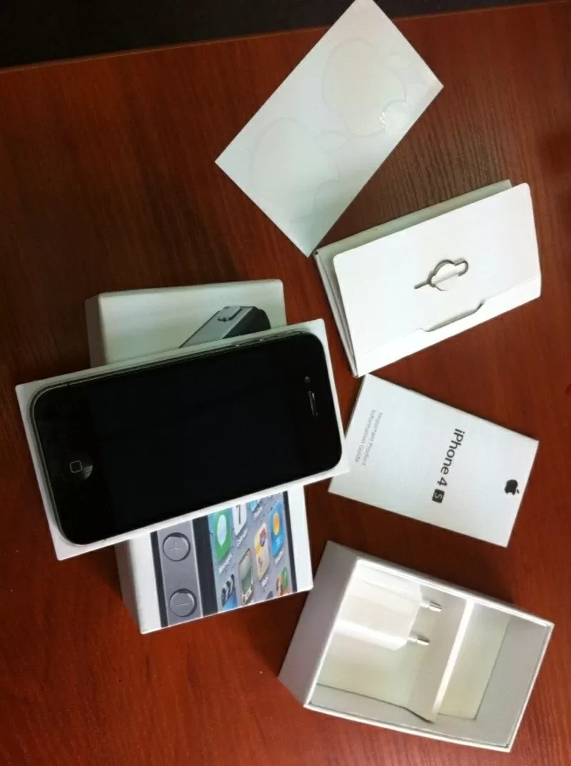Новые оригинальные телефоны Apple iPhone 4S 32Gb официально под заказ. 5