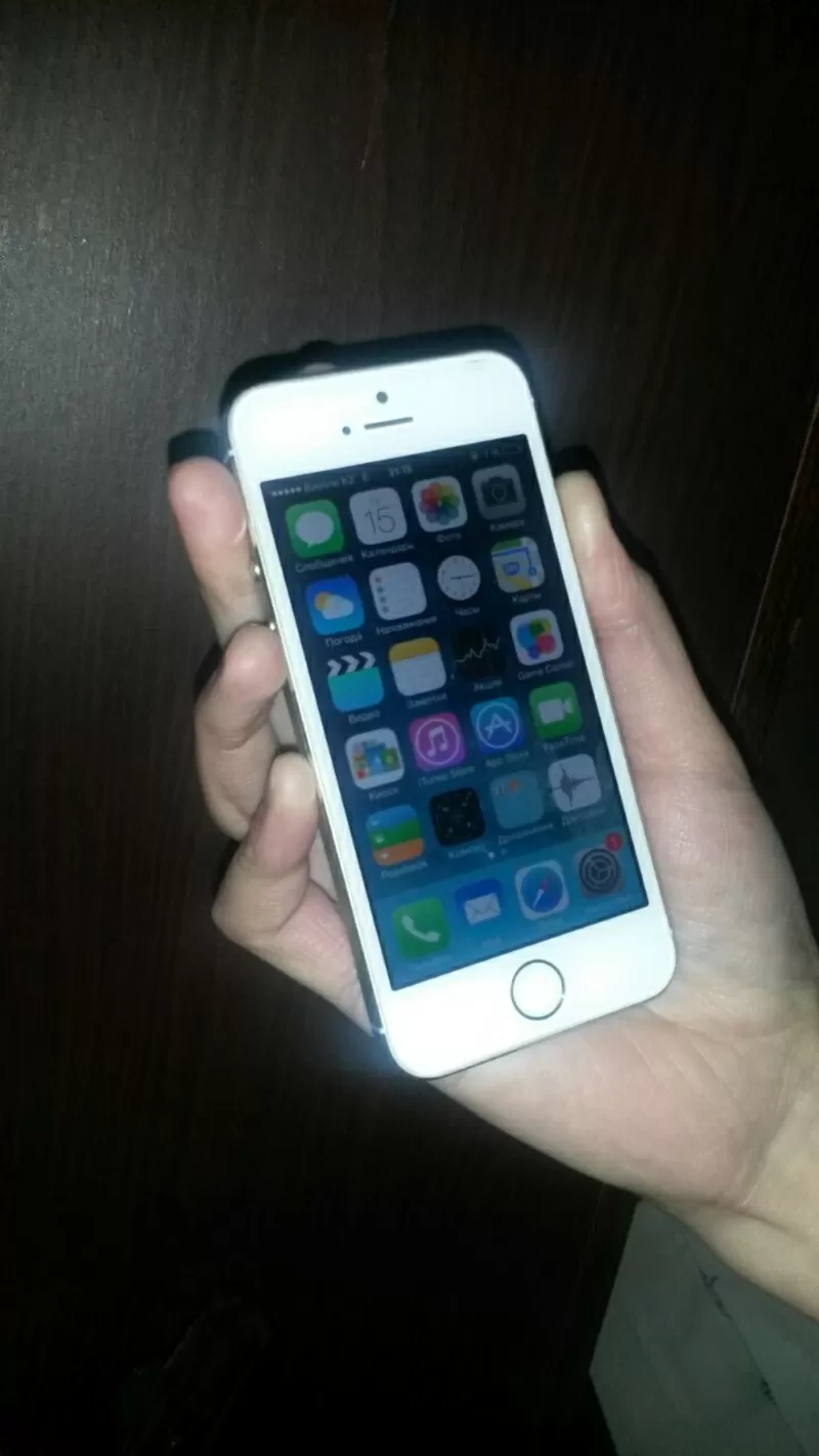 iPhone 5s 16Gb gold 3