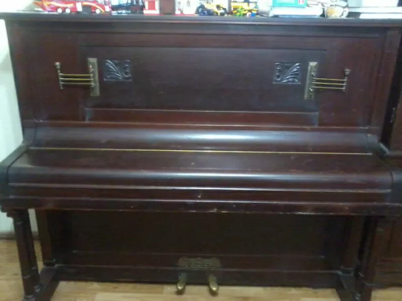 Продам антикварное пианино