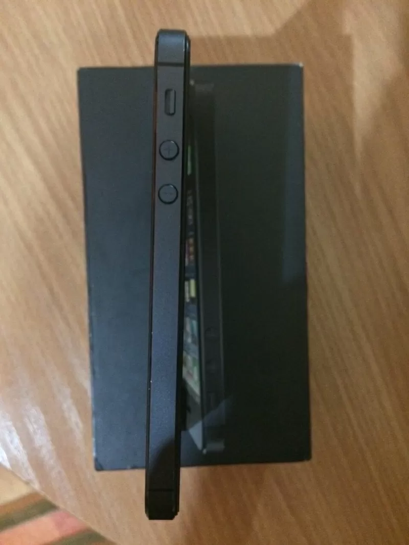 iPhone 5 black