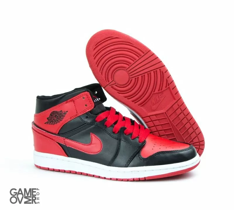 Nike Air Jordan Retro 1 Black/Red 5