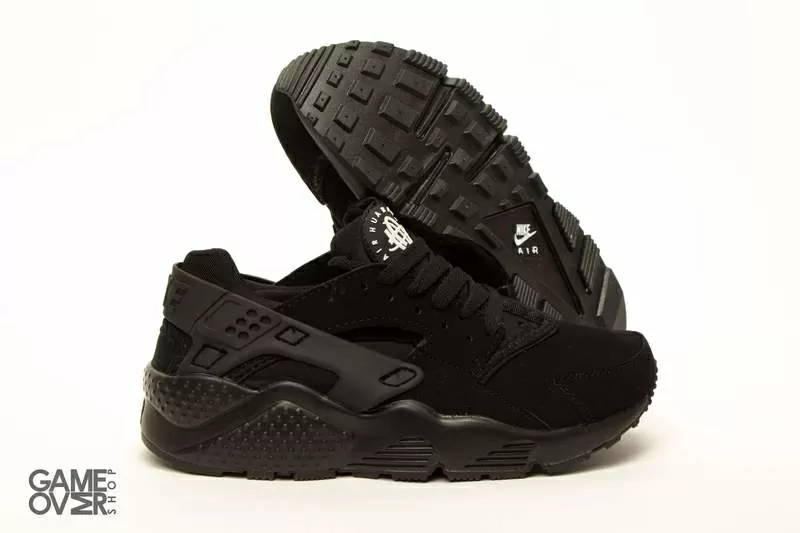 Nike Air Hurache Black 6