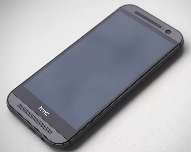 Продам смартфон HTC One M8 идеальное состояние 2