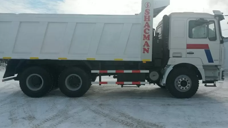 Самосвал Shacman
