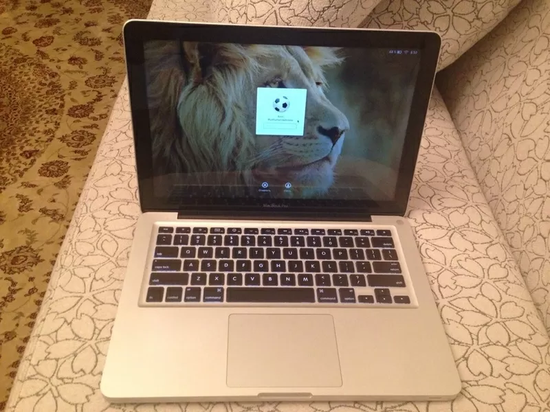Продается ноутбук MacBook Pro хорошего состояния.