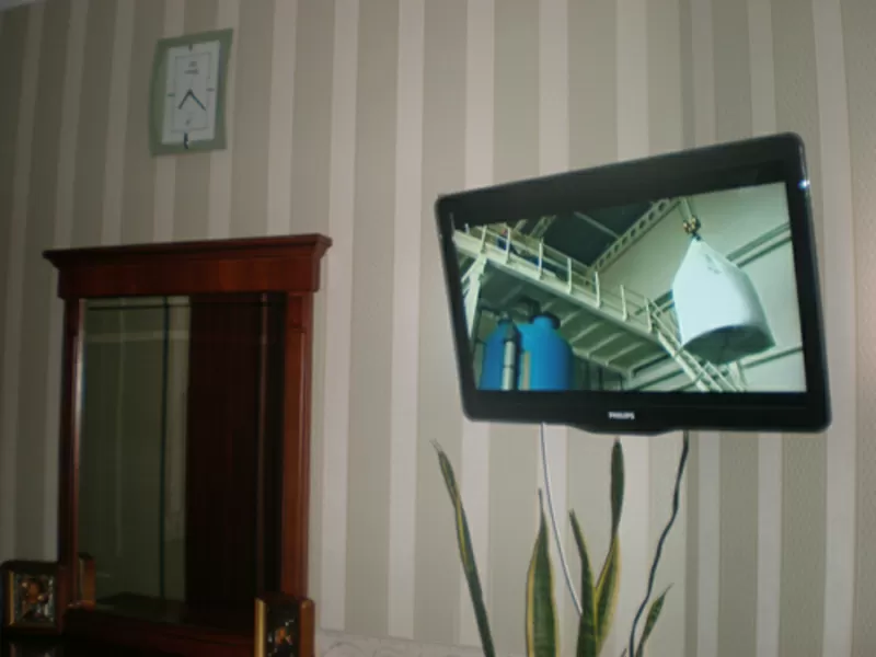 Установка телевизора на стену. Алматы