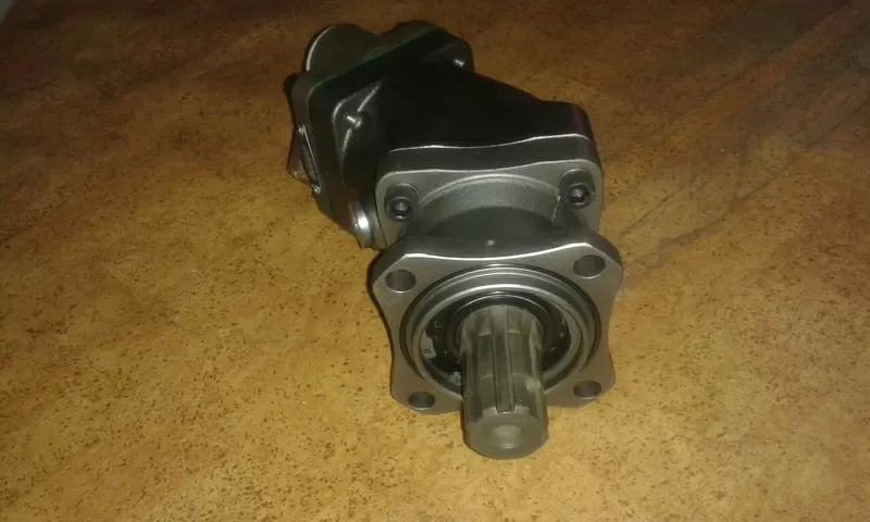 Продаю насосы, раздатки, клапана 2