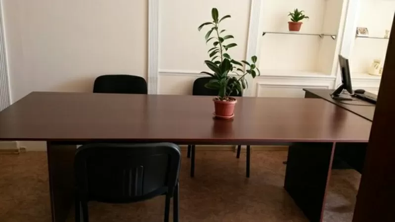 Продам стол для переговоров 3